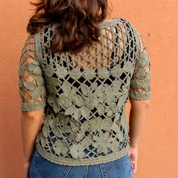 SOLD Vintage Y2K 2000s Chico's Crochet Olive Green Blouse / Pullover Quilt Style - Picture 4 of 4